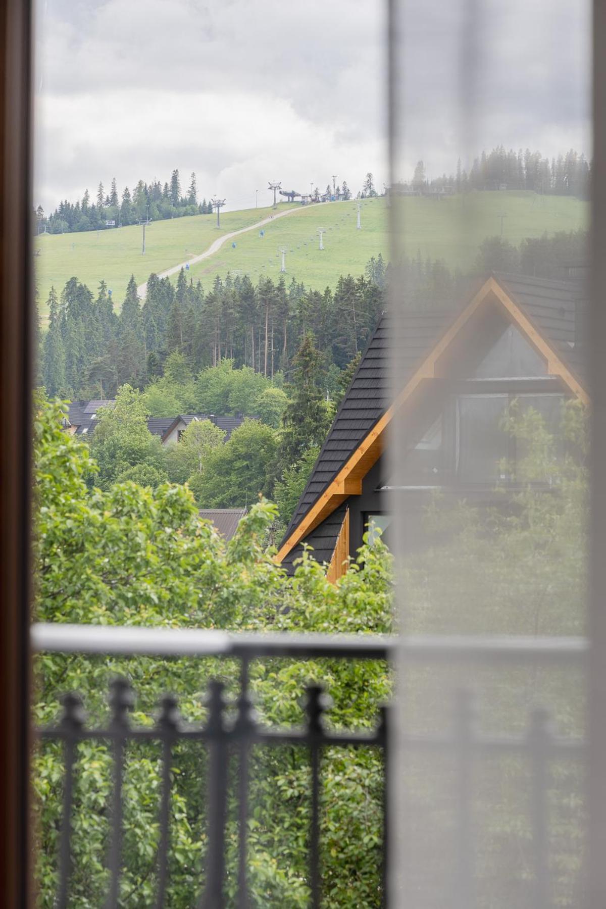 Dw Szarotka Bed & Breakfast Bialka Tatrzanska Exterior photo